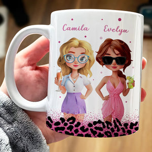 365Gifty personalized mug for best friends featuring cartoon Camila and Evelyn holding drinks on white ceramic mug