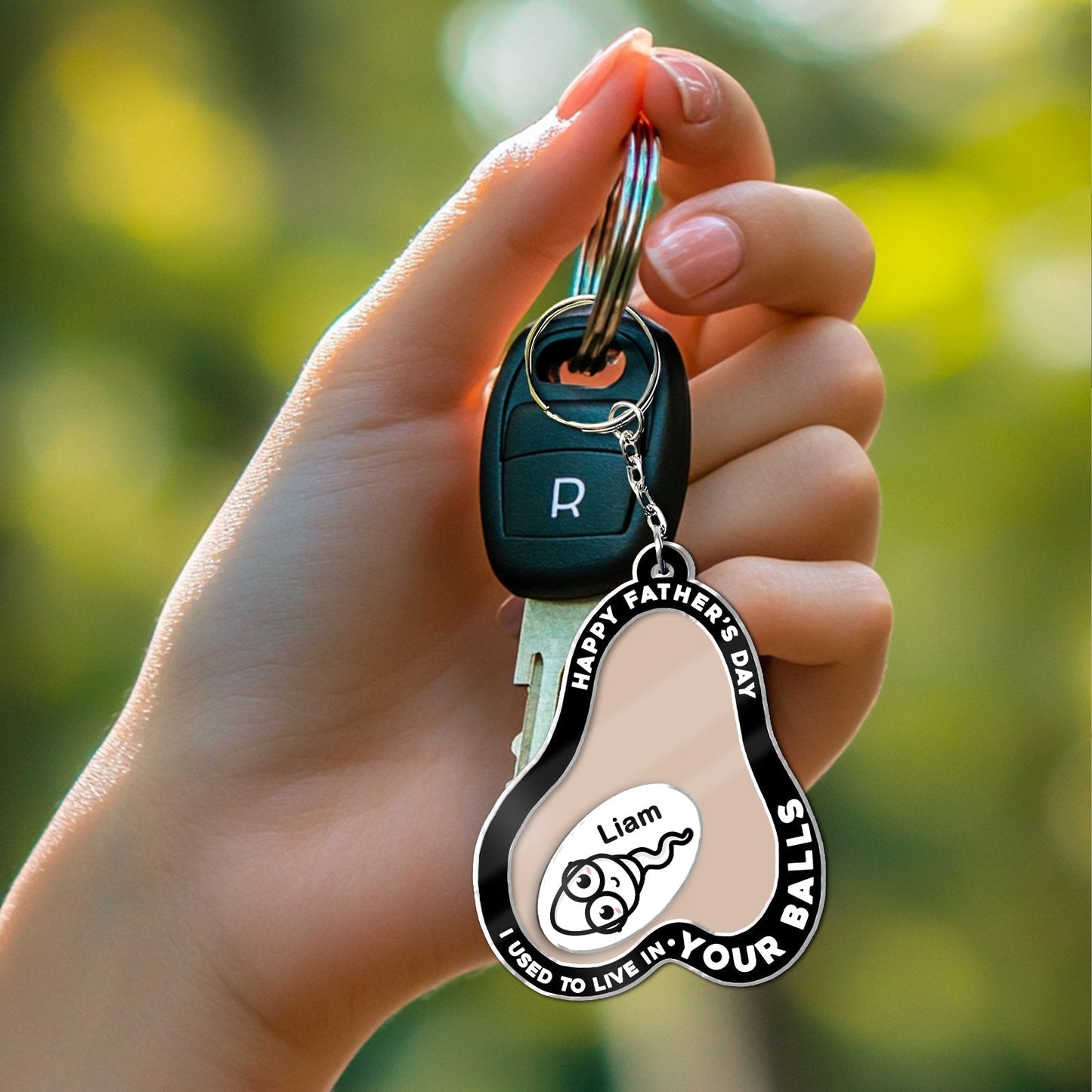 Acrylic shaking keychain for fathers featuring a humorous design for Father's Day gifts
