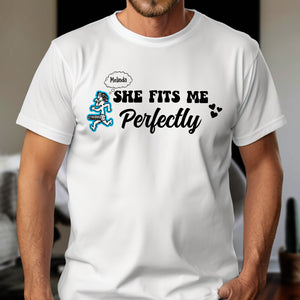 White custom fits me perfectly shirt with graphic and personalized name Melinda by 365Gifty