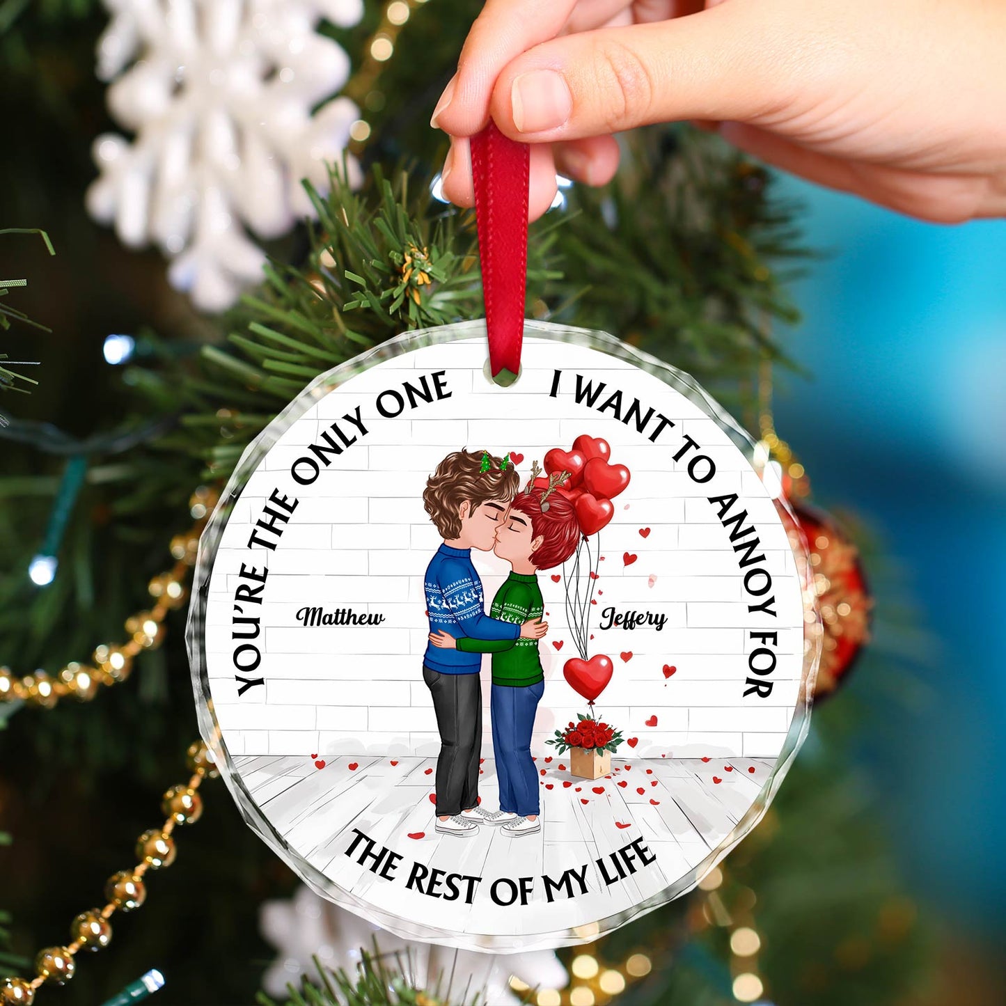 365Gifty personalized couple ornament with cartoon couple kissing and romantic message hanging on Christmas tree