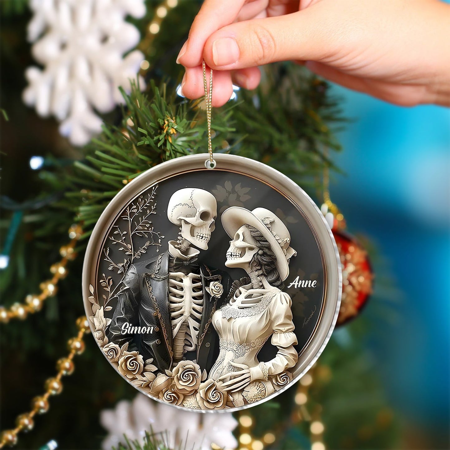 365Gifty personalized halloween couple ornament featuring skeleton couple named Simon and Anne in vintage style