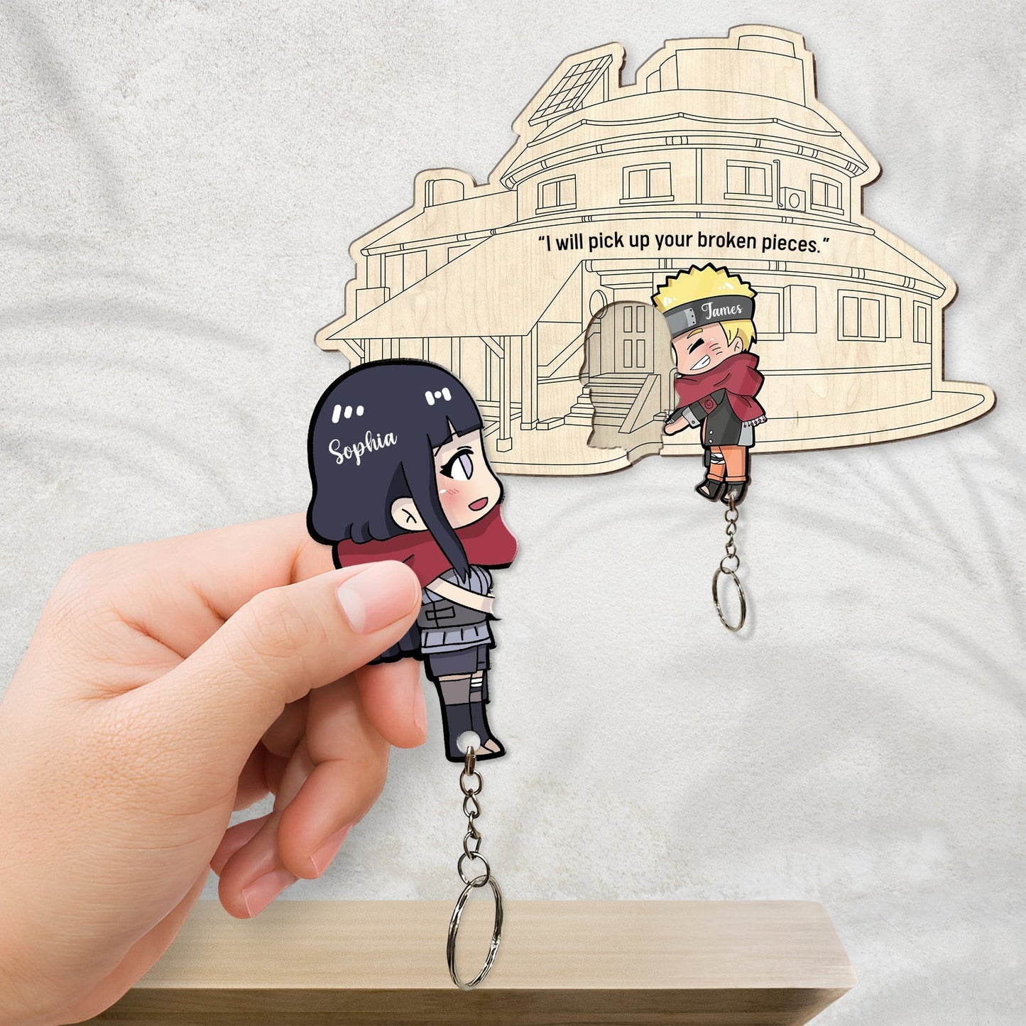 365Gifty personalized couple keychain featuring cartoon characters holding hands with custom names