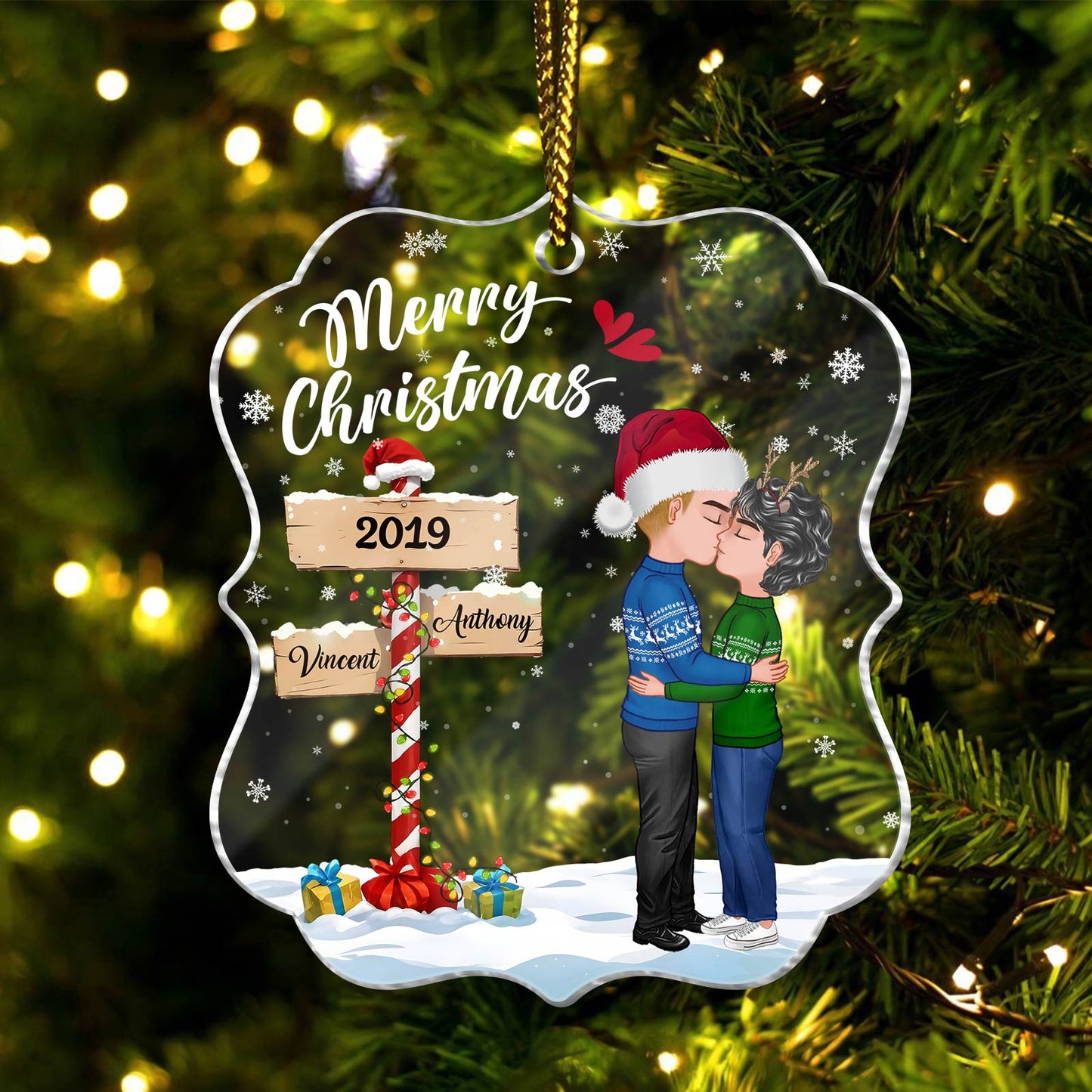 365Gifty personalized couple ornament with Merry Christmas 2019 sign and kissing couple in Santa hats