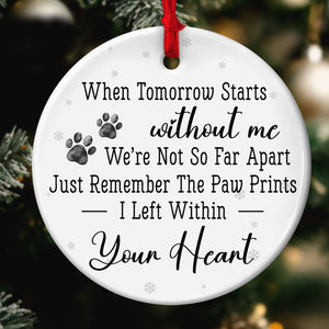 Personalized pet loss ornament with heartfelt paw print design and comforting message