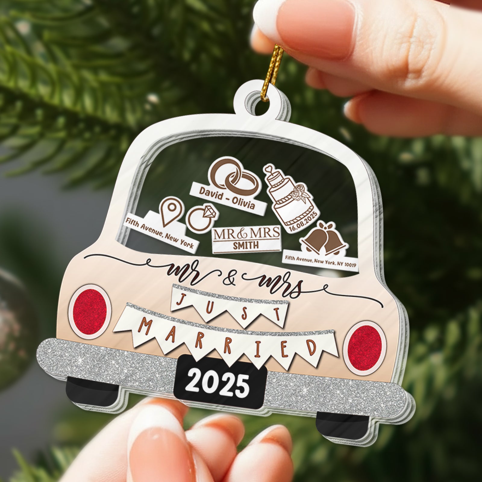 Personalized wedding car ornament featuring 'Mr & Mrs Just Married' design for memorable celebrations