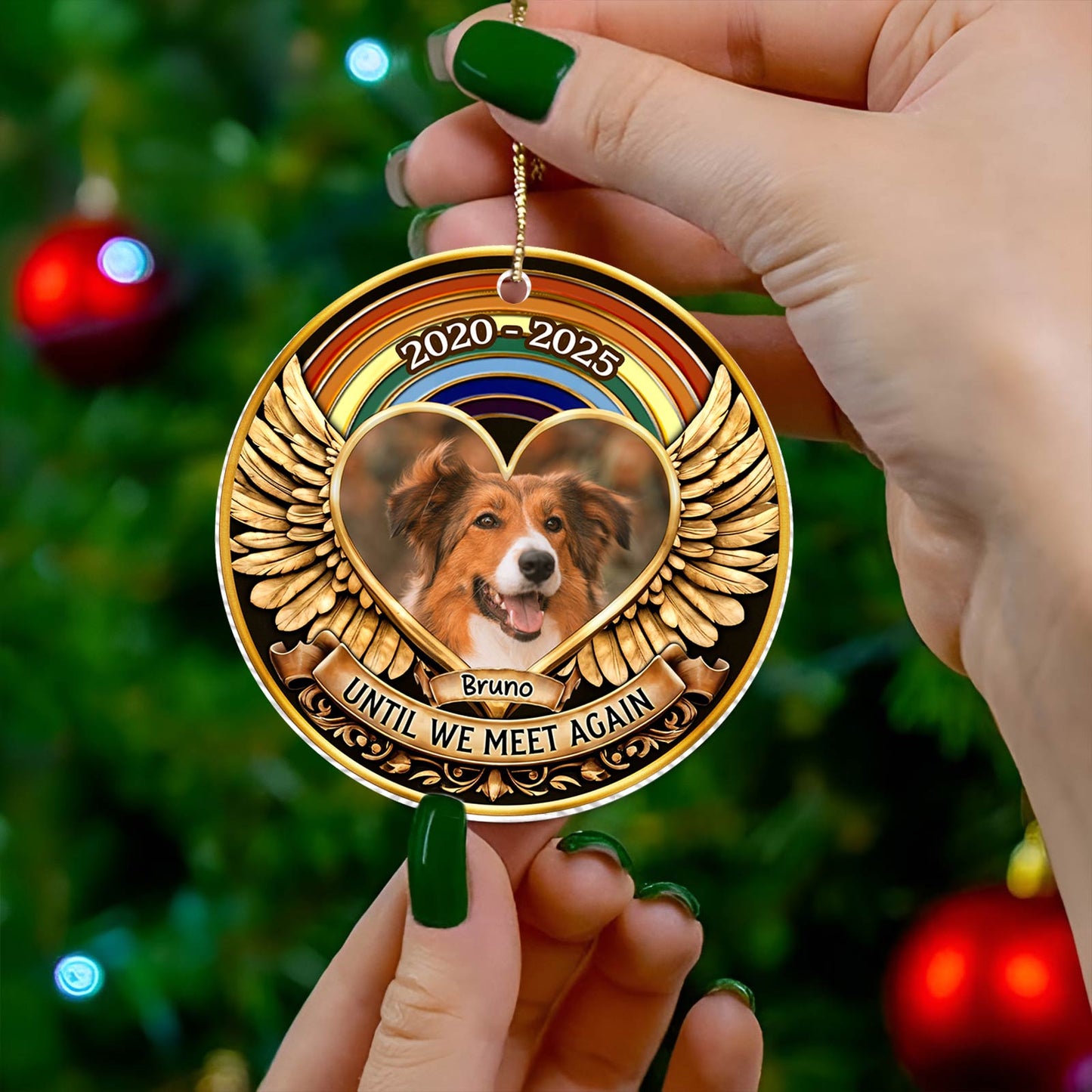 Hands holding 365Gifty personalized pet memorial ornament with dog photo in heart gold wings and 2020 to 2025