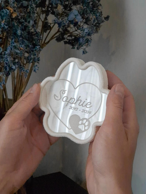 Personalized Paw-Shaped Pet Fur Keepsake - Pet Lover