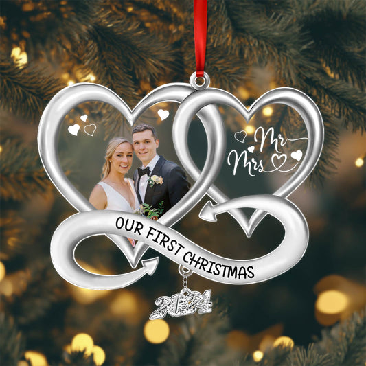 365Gifty personalized Christmas ornament with interlocking hearts photo frame and Our First Christmas text