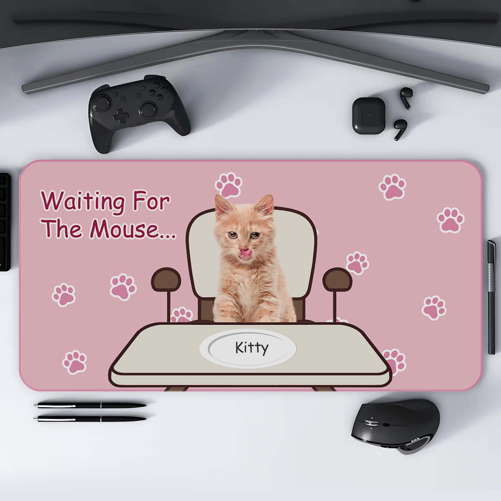 Pet Lover - Waiting For The Mouse - Personalized Mouse Pad