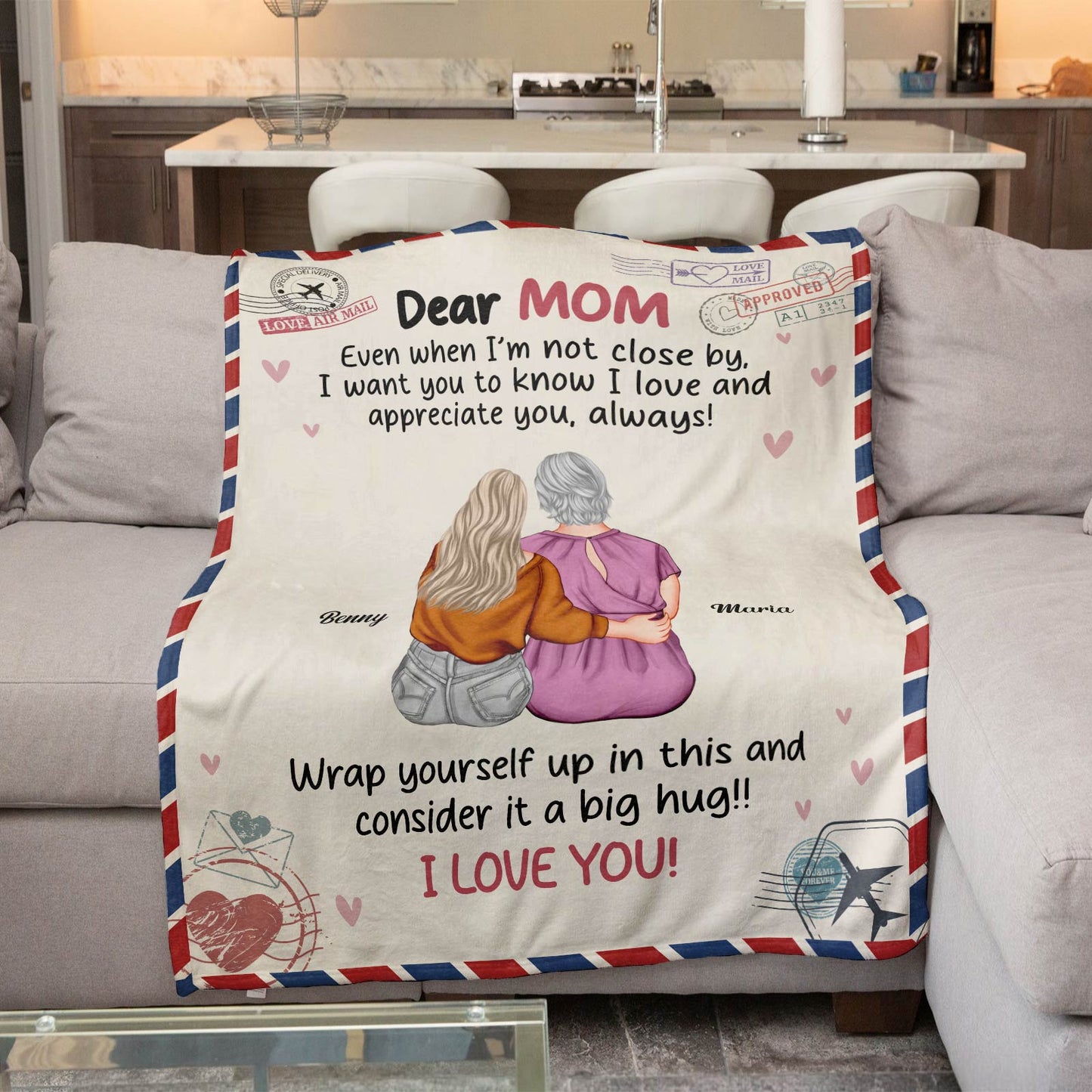 Personalized mom blanket featuring a heartfelt message and two women embracing, perfect for gift giving