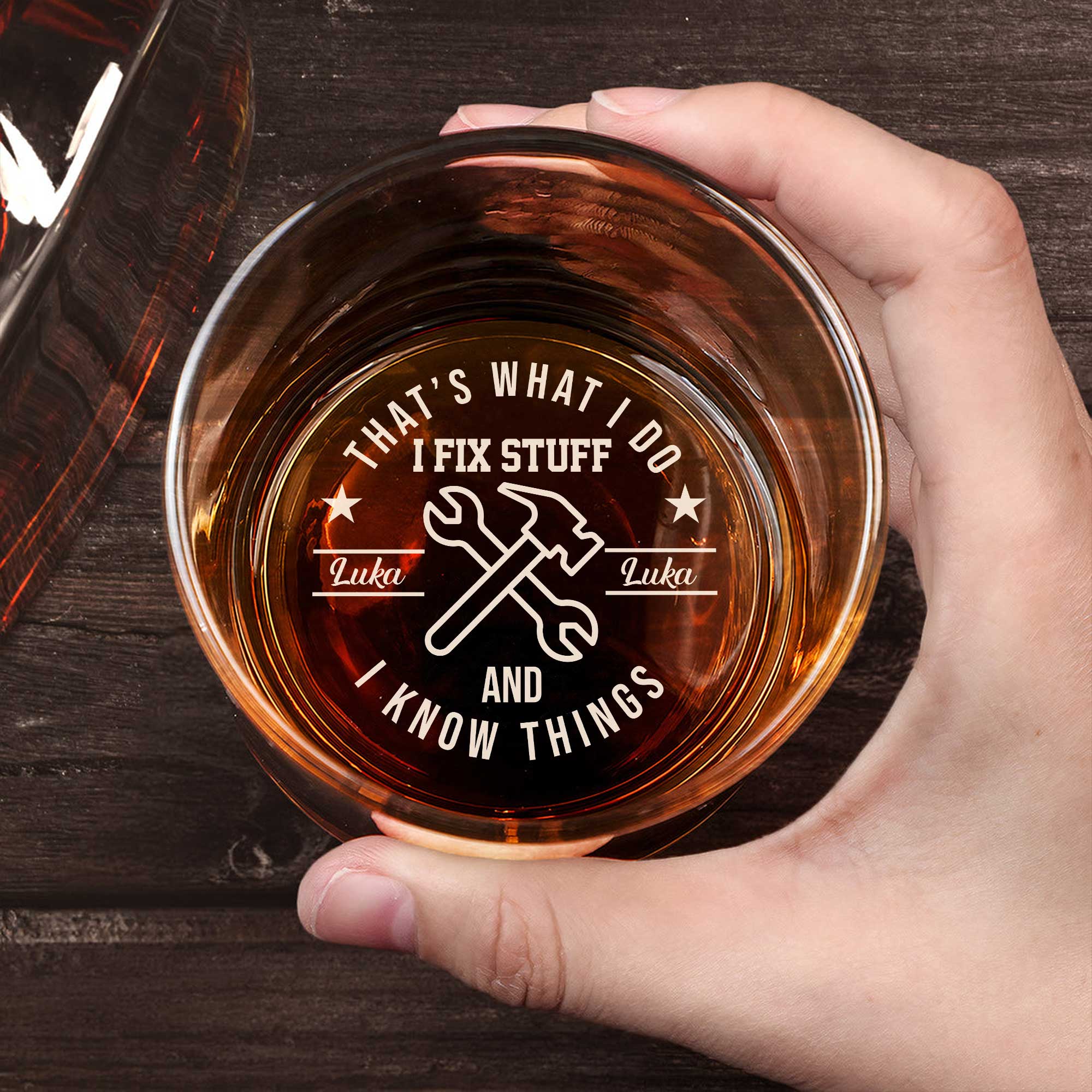 That's What I Do, I Fix Stuff and I Know Things - Personalized Whisky Glass