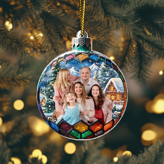 365Gifty personalized family Christmas ornament featuring a photo of a happy family with winter cabin background