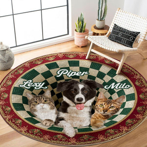 Custom round mat for pet lovers featuring cats and a dog with personalized names in vibrant colors