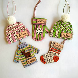 365Gifty customizable holiday stocking tag on knitted hat, mitten, sweater, and stocking Christmas ornaments