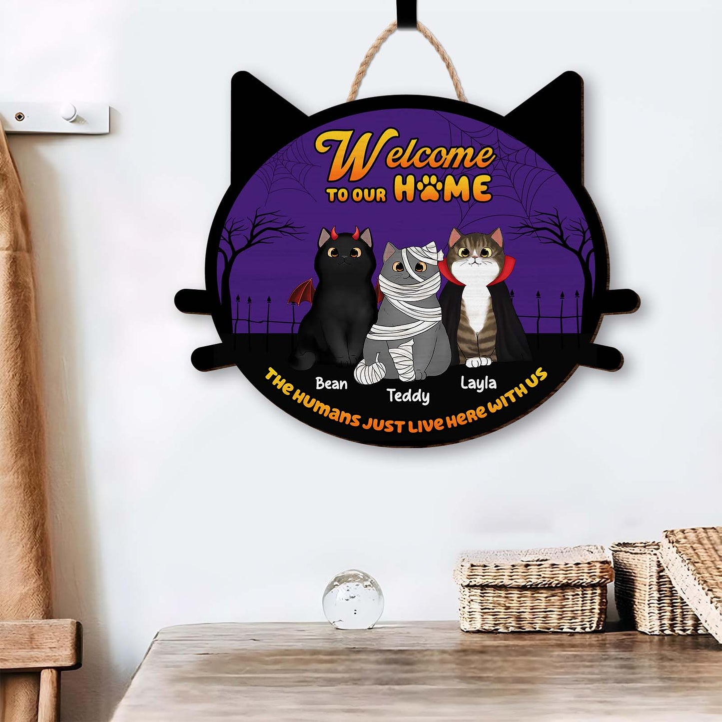 365Gifty personalized cat door sign Halloween design with three cats dressed as devil mummy and vampire and Welcome text