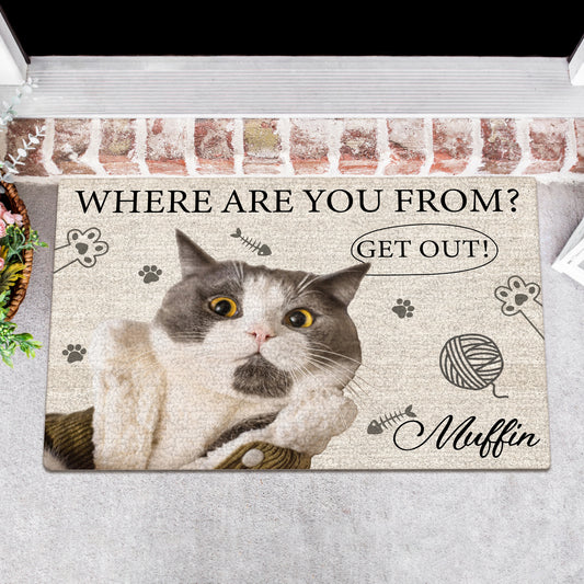 Funny personalized cat doormat with a questioning cat design and custom name Muffin