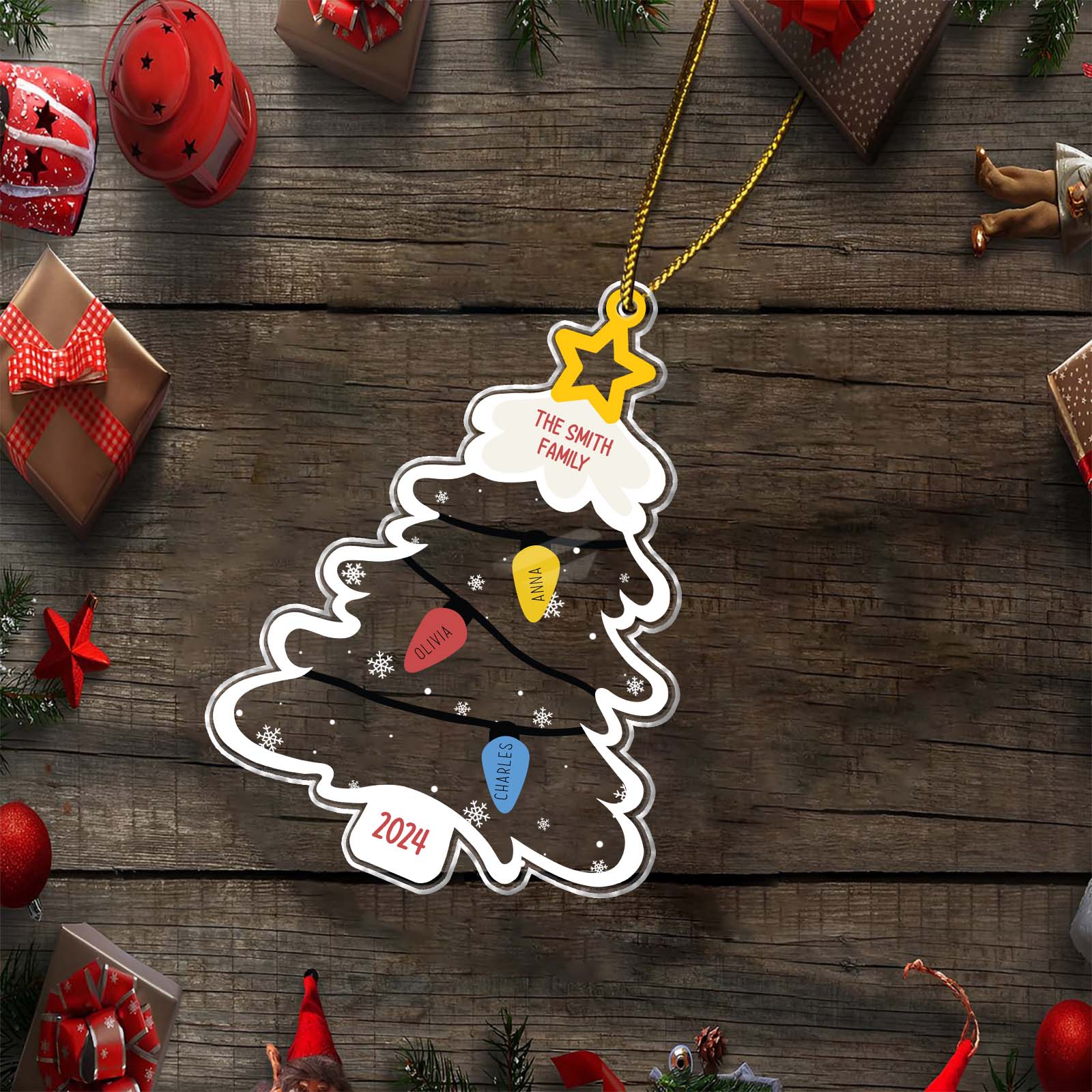 365Gifty personalized Christmas ornament shaped like a tree with family names and year 2024