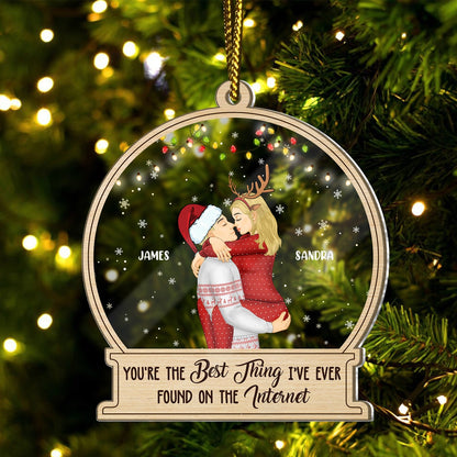 365Gifty personalized couple Christmas ornament featuring a couple hugging with festive lights and snowflakes