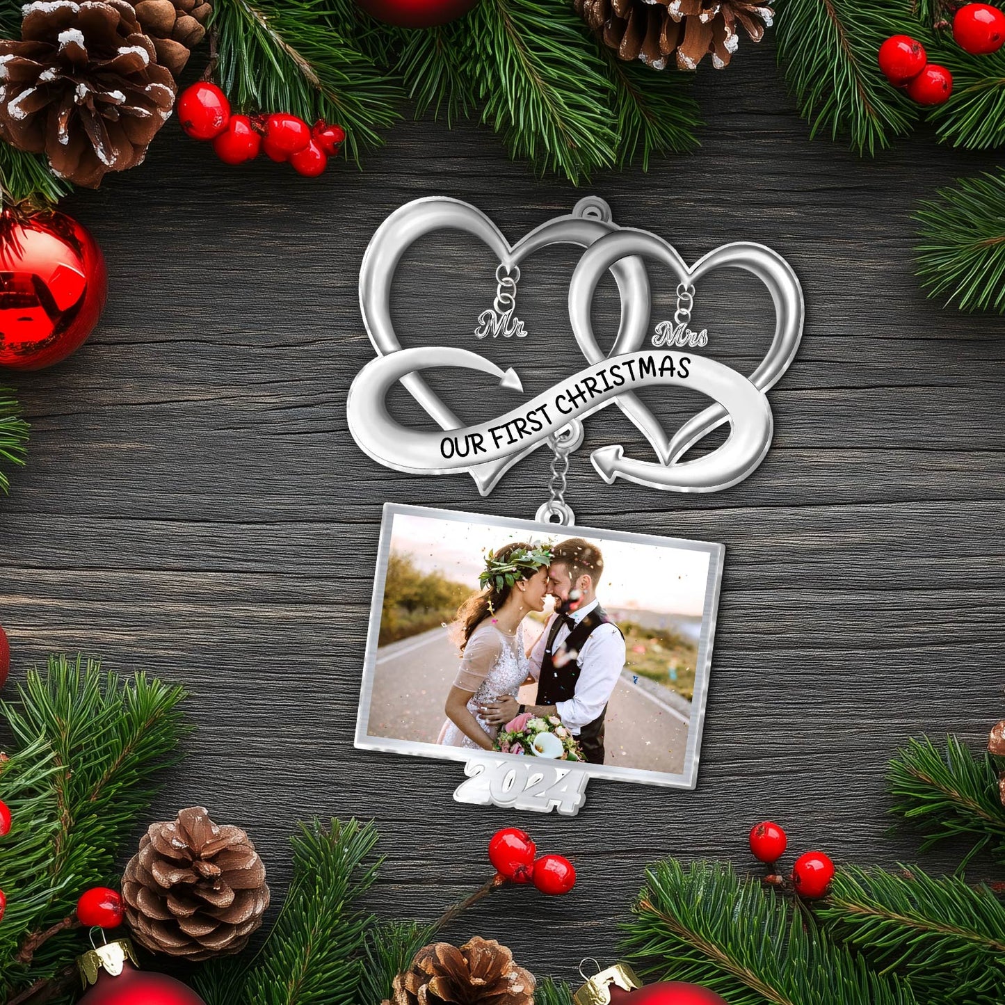 365Gifty personalized couple Christmas ornament with interlocking hearts photo frame and Our First Christmas banner
