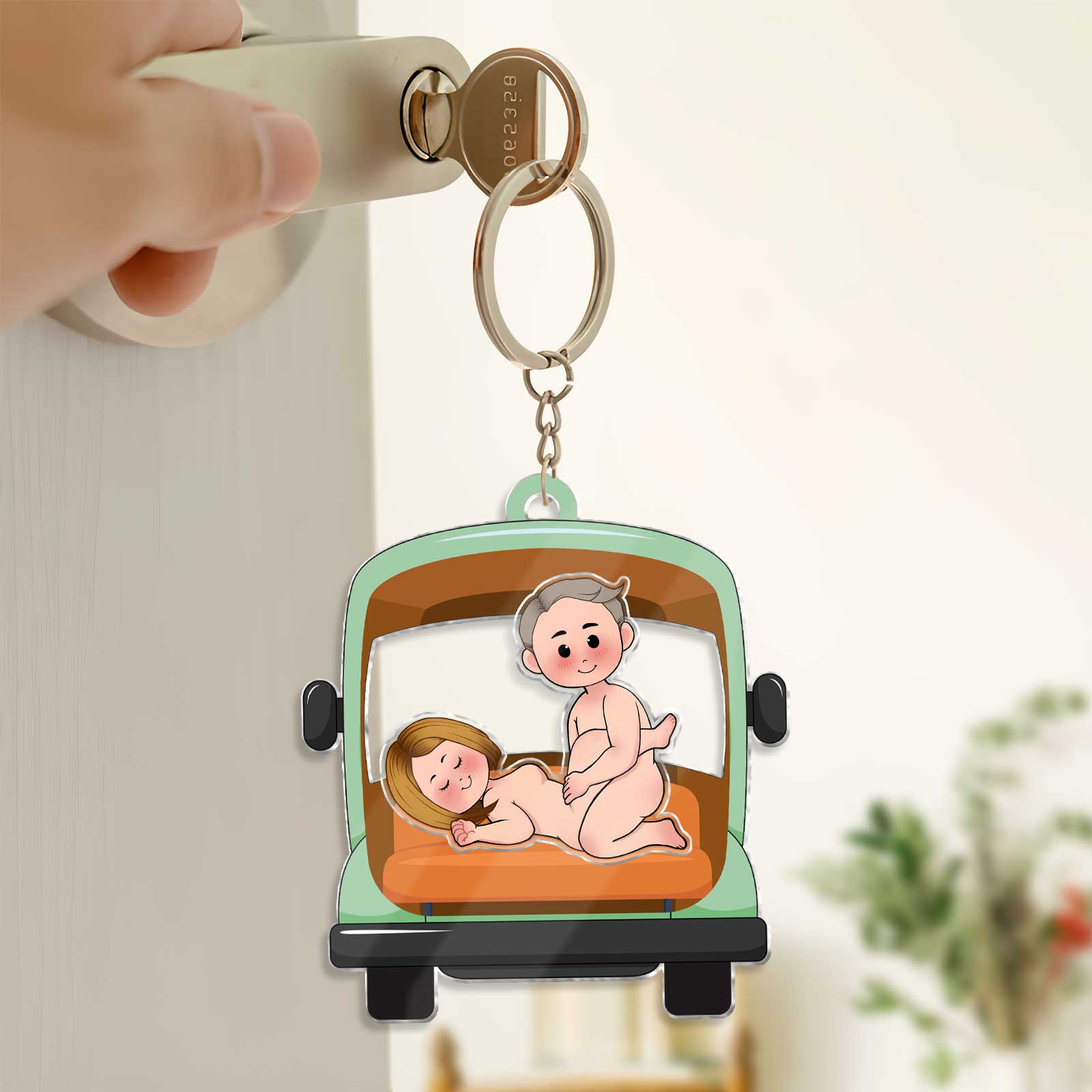 Personalized couple keychain featuring a charming couple in a car design for unique gifting