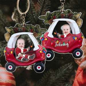 Personalized new parent gift idea featuring a custom baby keychain in a festive car design