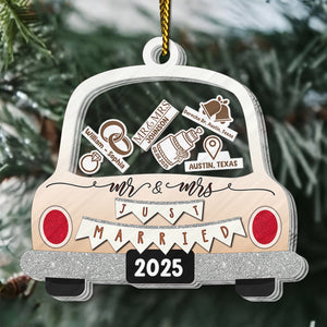 Personalized wedding car ornament featuring Mr and Mrs, with customizable names and wedding date