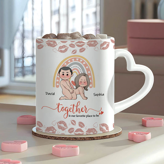 365Gifty personalized couple mug with heart-shaped handle featuring cute cartoon couple and lips design